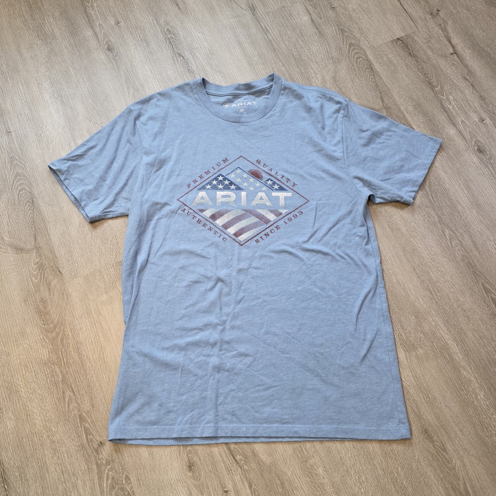 Ariat Men's Light Blue Graphic Flag Logo Tee Size Medium
